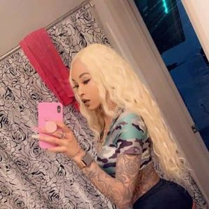 Meet your Posher, Tracina